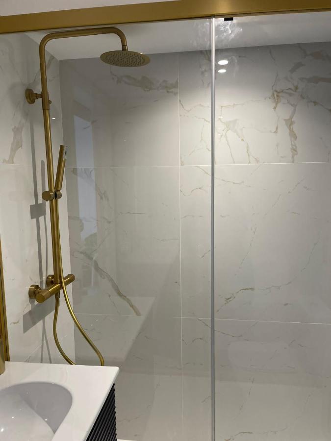Apartamento Tres Banderas Estepona Exterior foto
